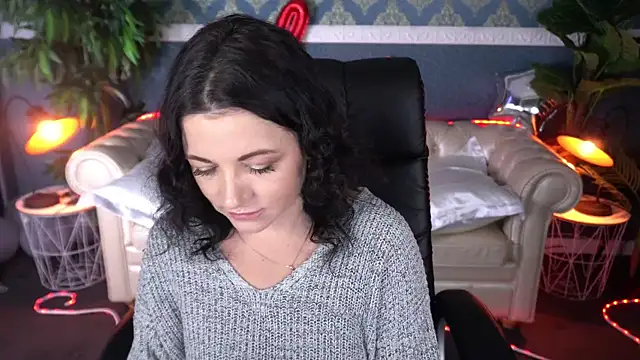 Snapshot of Dafni_Monn chatting on February 23, 2026, 6:36 am Dafni Monn online show from February 23, 2026, 6:36 am