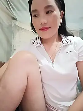 Snapshot of yu--yo chatting on July 2, 2026, 3:23 am yu--yo online show from July 2, 2026, 3:23 am