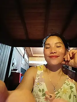 Snapshot of yu--yo chatting on August 4, 2026, 2:54 pm yu--yo online show from August 4, 2026, 2:54 pm