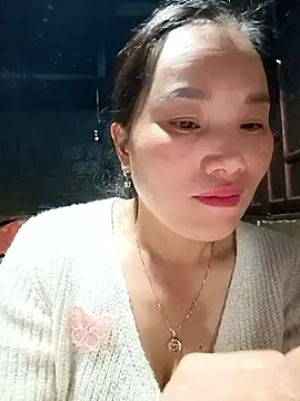 yu--yo online show from January 11, 2026, 1:51 pm