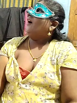 divyasree1431 online show from August 5, 2026, 5:18 pm