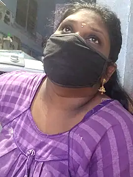 divyasree1431 online show from July 12, 2026, 6:31 pm