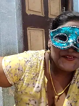 divyasree1431 online show from July 29, 2026, 3:22 pm