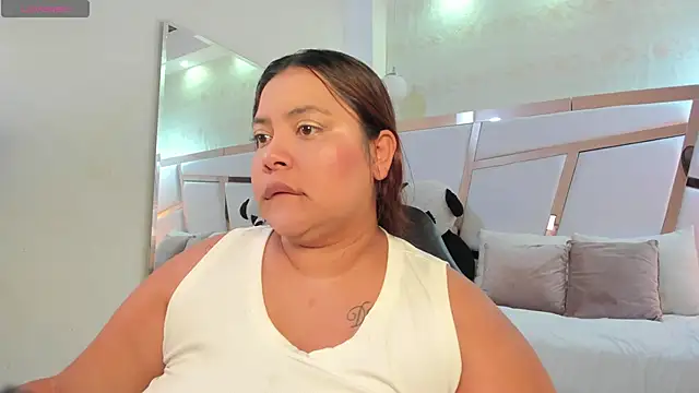 Snapshot of tatikanyx chatting on July 2, 2026, 12:22 pm tatikanyx online show from July 2, 2026, 12:22 pm