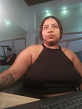 Snapshot of tatikanyx chatting on June 2, 2026, 11:43 am tatikanyx online show from June 2, 2026, 11:43 am