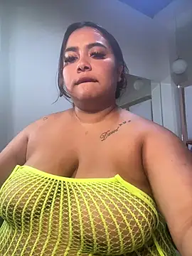 Snapshot of tatikanyx chatting on August 2, 2026, 8:45 am tatikanyx online show from August 2, 2026, 8:45 am