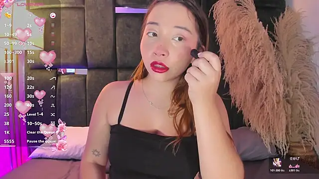 Snapshot of AliciaWhite_nt chatting on February 27, 2026, 1:11 pm AliciaWhite nt online show from February 27, 2026, 1:11 pm