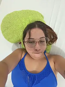 Snapshot of AliciaWhite_nt chatting on June 30, 2026, 11:05 pm AliciaWhite nt online show from June 30, 2026, 11:05 pm