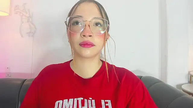 Snapshot of AliciaWhite_nt chatting on February 11, 2026, 12:49 pm AliciaWhite nt online show from February 11, 2026, 12:49 pm