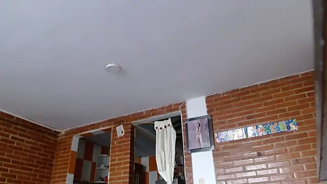 Lia rouse04 online show from April 30, 2026, 1:18 pm