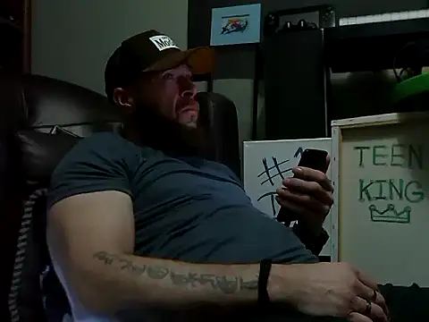 Numba1dad  online show from January 15, 2026, 5:11 am