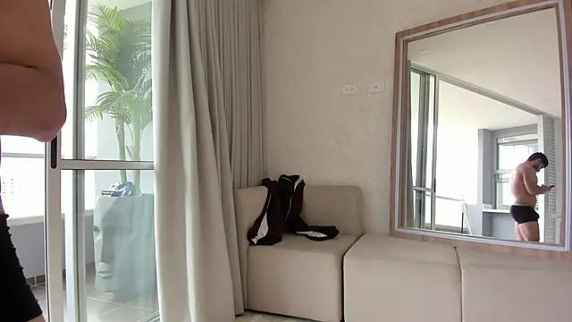 Snapshot of Thiago_moretti chatting on June 20, 2026, 5:40 pm Thiago moretti online show from June 20, 2026, 5:40 pm