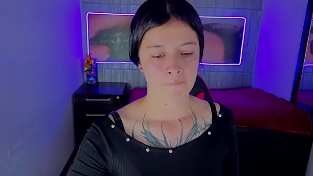 Snapshot of Harley_quinzell chatting on January 11, 2026, 6:04 pm Harley quinzell online show from January 11, 2026, 6:04 pm