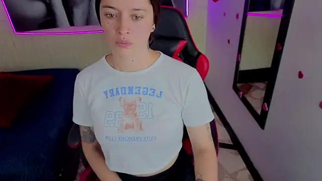 Snapshot of Harley_quinzell chatting on March 4, 2026, 7:21 pm Harley quinzell online show from March 4, 2026, 7:21 pm