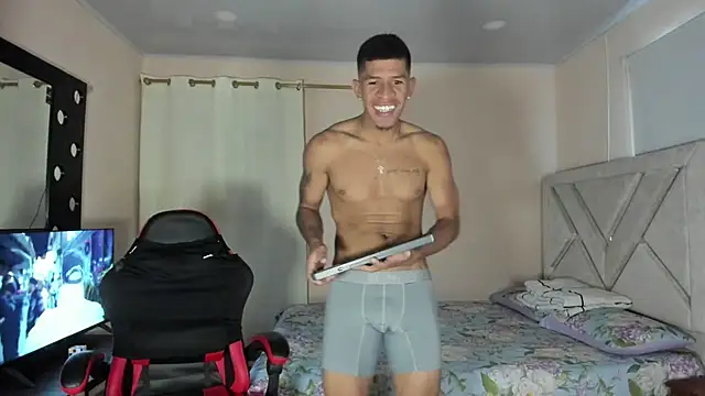 Snapshot of antonio_aguilarx chatting on July 24, 2026, 9:11 pm antonio aguilarx online show from July 24, 2026, 9:11 pm