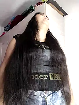 SexyandnaughtyLatinos online show from February 4, 2026, 12:22 pm