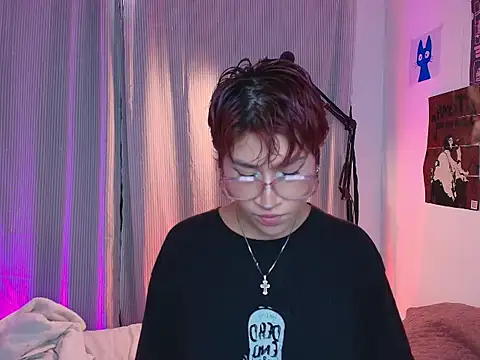 Lesbian Sexxx online show from April 3, 2026, 8:37 pm