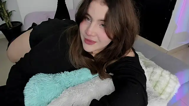 Snapshot of ivy_velvet chatting on March 7, 2026, 2:18 am ivy velvet online show from March 7, 2026, 2:18 am