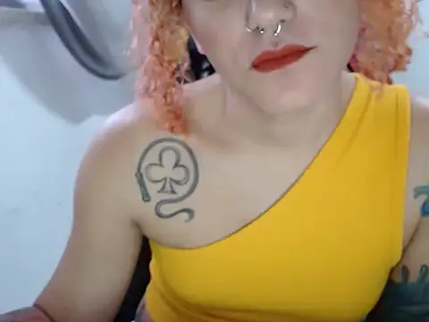 Queen Domme de paus online show from May 10, 2026, 7:16 pm