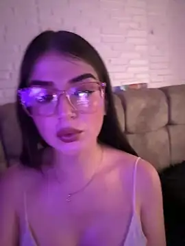 Snapshot of moon0626 chatting on April 13, 2026, 2:32 pm moon0626 online show from April 13, 2026, 2:32 pm