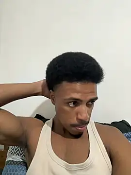 Snapshot of LorenzoBlack27 chatting on March 10, 2026, 11:31 pm LorenzoBlack27 online show from March 10, 2026, 11:31 pm