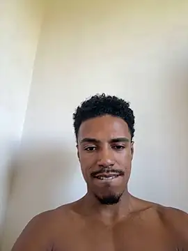 Snapshot of LorenzoBlack27 chatting on March 15, 2026, 1:51 pm LorenzoBlack27 online show from March 15, 2026, 1:51 pm