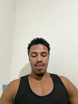 Snapshot of LorenzoBlack27 chatting on May 18, 2026, 10:36 pm LorenzoBlack27 online show from May 18, 2026, 10:36 pm