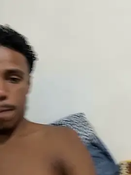 Snapshot of LorenzoBlack27 chatting on March 6, 2026, 10:38 pm LorenzoBlack27 online show from March 6, 2026, 10:38 pm