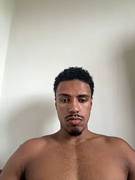 Snapshot of LorenzoBlack27 chatting on May 9, 2026, 2:53 pm LorenzoBlack27 online show from May 9, 2026, 2:53 pm