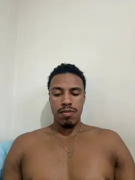 Snapshot of LorenzoBlack27 chatting on June 19, 2026, 7:41 pm LorenzoBlack27 online show from June 19, 2026, 7:41 pm