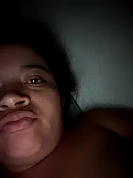 Snapshot of aAily-m chatting on March 17, 2026, 6:05 am aAily-m online show from March 17, 2026, 6:05 am