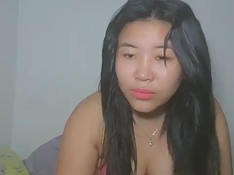 Snapshot of Zyeiii chatting on March 11, 2026, 9:42 pm Zyeiii online show from March 11, 2026, 9:42 pm