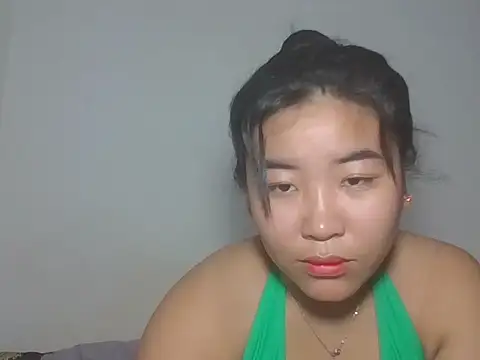 Snapshot of Zyeiii chatting on March 14, 2026, 9:43 pm Zyeiii online show from March 14, 2026, 9:43 pm