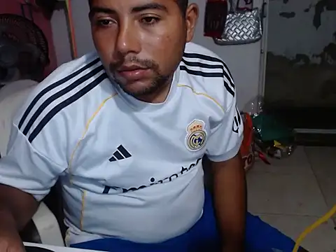 Snapshot of master_juju1924 chatting on March 24, 2026, 7:52 am master juju1924 online show from March 24, 2026, 7:52 am