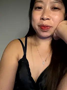 Snapshot of Mayly_lucky2 chatting on June 10, 2026, 1:56 pm Mayly lucky2 online show from June 10, 2026, 1:56 pm