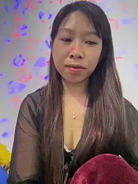Snapshot of Mayly_lucky2 chatting on May 7, 2026, 10:24 pm Mayly lucky2 online show from May 7, 2026, 10:24 pm