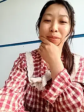 Snapshot of Mayly_lucky2 chatting on May 17, 2026, 10:48 am Mayly lucky2 online show from May 17, 2026, 10:48 am