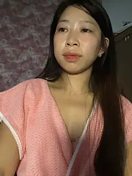 Snapshot of Mayly_lucky2 chatting on July 7, 2026, 12:02 am Mayly lucky2 online show from July 7, 2026, 12:02 am