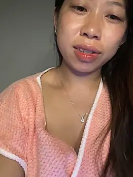Snapshot of Mayly_lucky2 chatting on May 20, 2026, 10:07 pm Mayly lucky2 online show from May 20, 2026, 10:07 pm