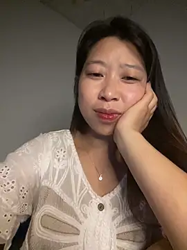 Snapshot of Mayly_lucky2 chatting on June 15, 2026, 11:15 pm Mayly lucky2 online show from June 15, 2026, 11:15 pm