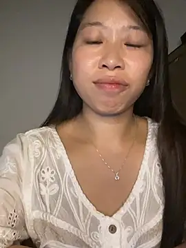 Snapshot of Mayly_lucky2 chatting on June 16, 2026, 11:21 am Mayly lucky2 online show from June 16, 2026, 11:21 am