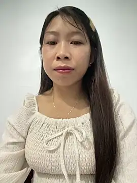 Snapshot of Mayly_lucky2 chatting on May 10, 2026, 1:25 pm Mayly lucky2 online show from May 10, 2026, 1:25 pm