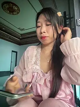Snapshot of Mayly_lucky2 chatting on May 19, 2026, 1:56 am Mayly lucky2 online show from May 19, 2026, 1:56 am