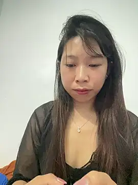 Snapshot of Mayly_lucky2 chatting on May 12, 2026, 8:37 pm Mayly lucky2 online show from May 12, 2026, 8:37 pm