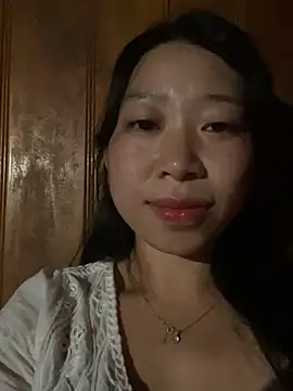 Snapshot of Mayly_lucky2 chatting on July 28, 2026, 11:26 pm Mayly lucky2 online show from July 28, 2026, 11:26 pm