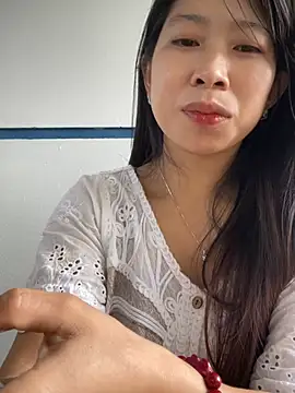 Snapshot of Mayly_lucky2 chatting on July 1, 2026, 2:34 am Mayly lucky2 online show from July 1, 2026, 2:34 am