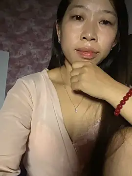 Snapshot of Mayly_lucky2 chatting on July 8, 2026, 12:03 am Mayly lucky2 online show from July 8, 2026, 12:03 am