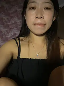 Snapshot of Mayly_lucky2 chatting on July 14, 2026, 1:39 pm Mayly lucky2 online show from July 14, 2026, 1:39 pm