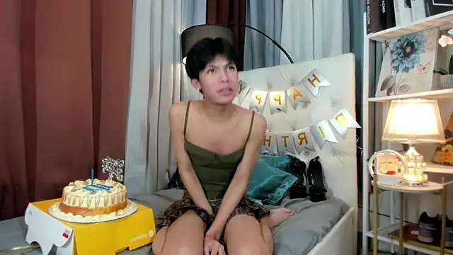 urtwinkbrixz online show from May 5, 2026, 5:21 am