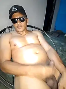 Snapshot of Alexander284567 chatting on February 9, 2026, 4:32 am Alexander284567 online show from February 9, 2026, 4:32 am